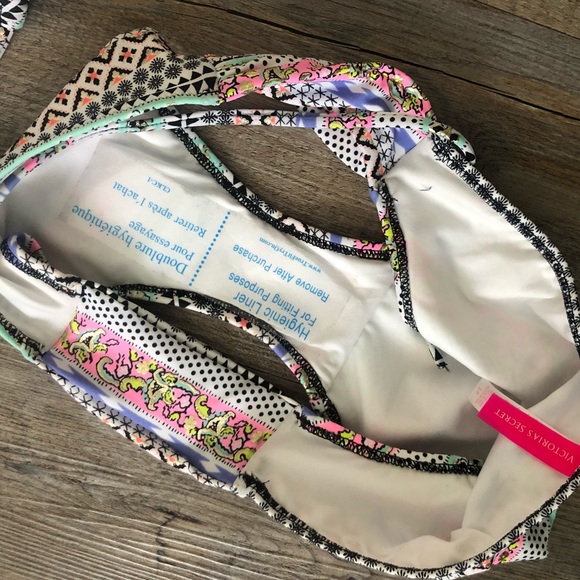 Victoria’s Secret Tribal/Multi-Print String Bikini - Picture 5 of 6